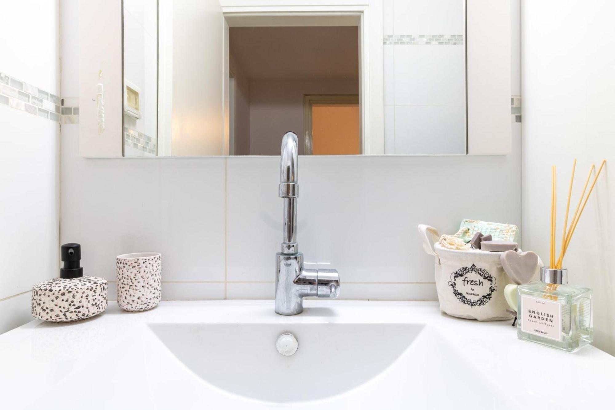 Kook Isrentals - Aparthotels In City Center Иерусалим Экстерьер фото