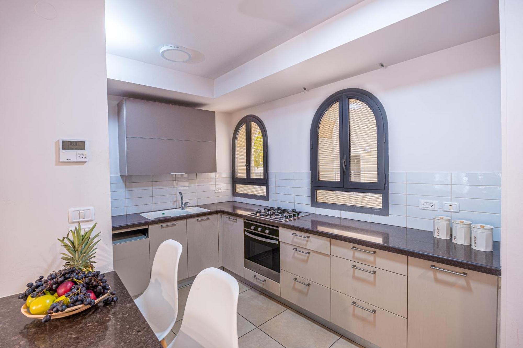 Kook Isrentals - Aparthotels In City Center Иерусалим Экстерьер фото