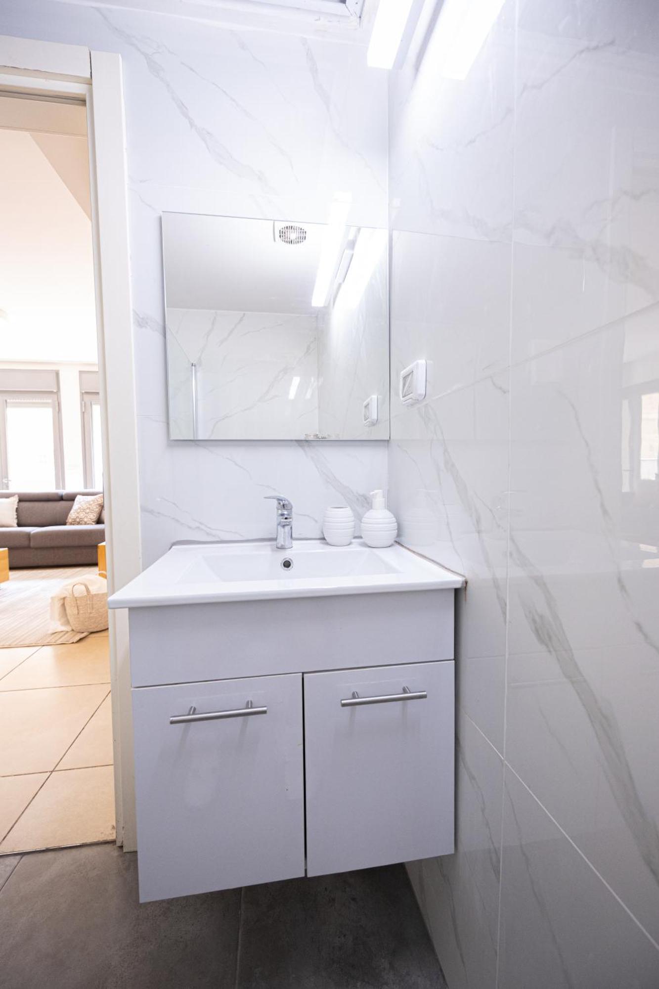 Kook Isrentals - Aparthotels In City Center Иерусалим Экстерьер фото